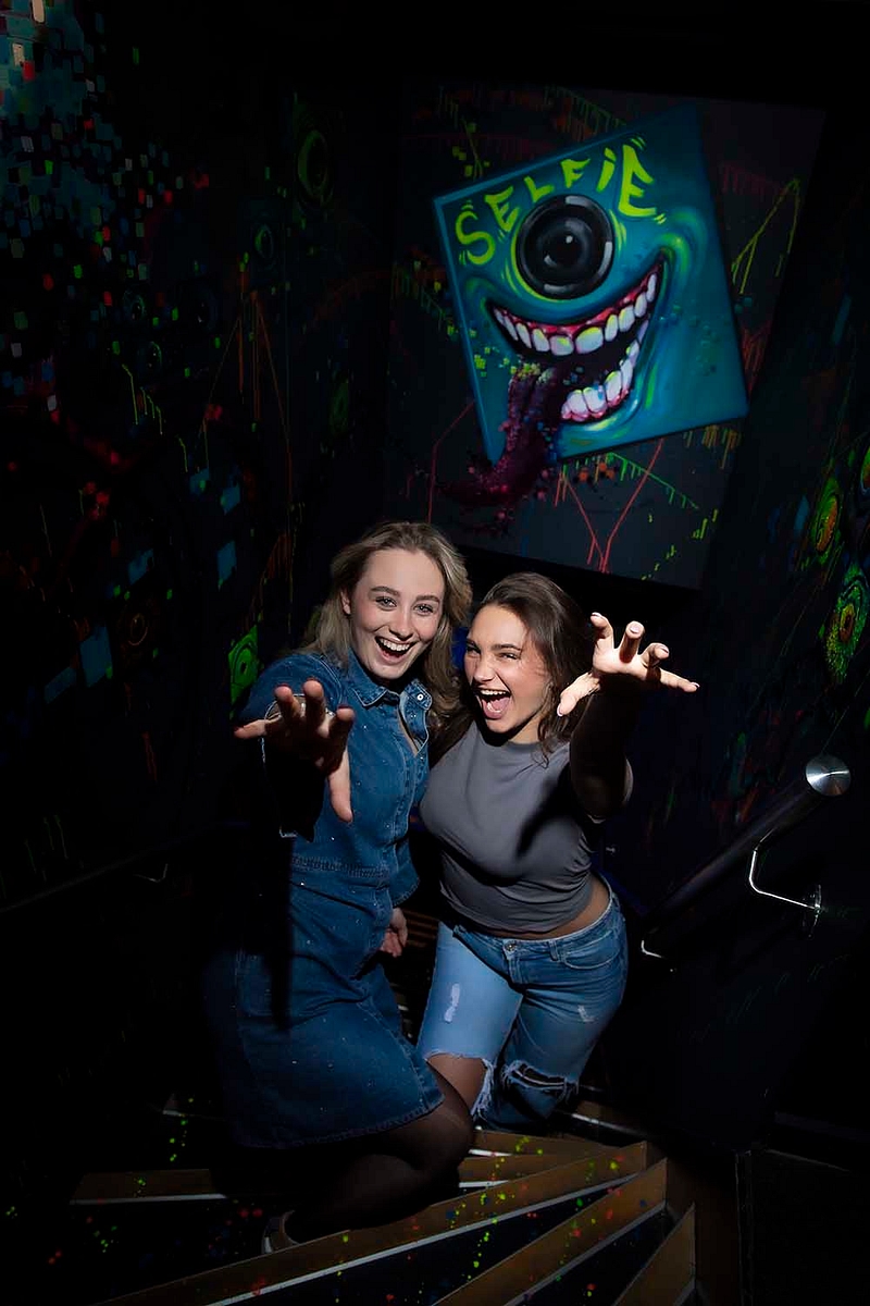 Selfie monster